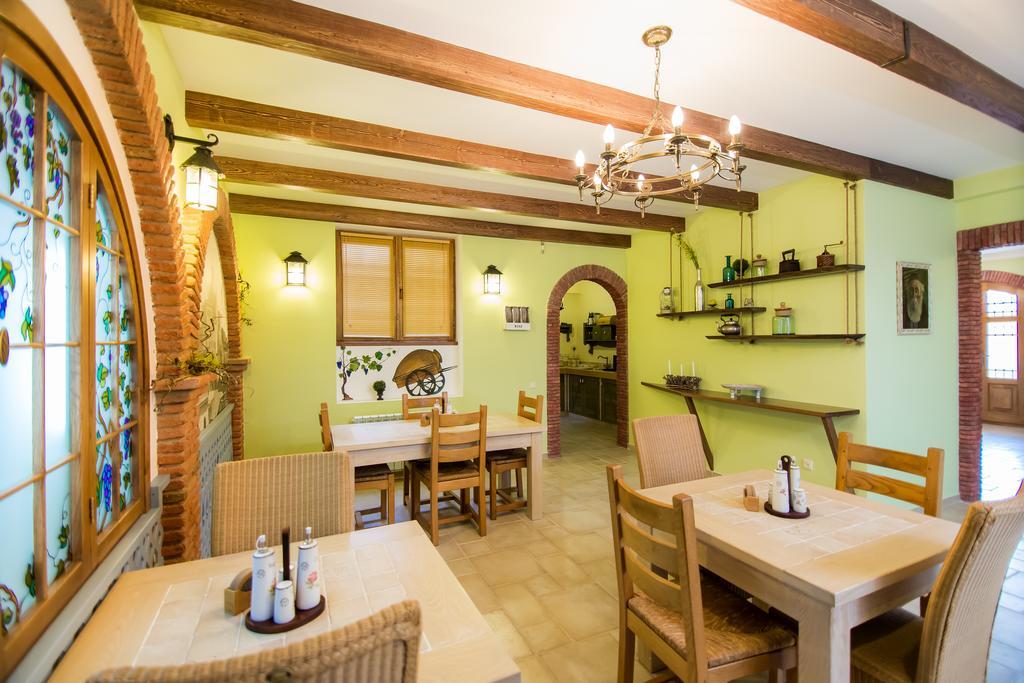 Metekhi'S Galavani Hotel Тбілісі Екстер'єр фото