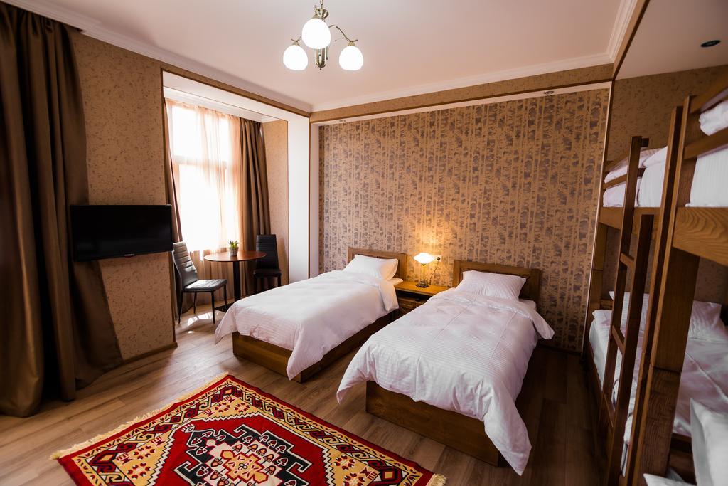 Metekhi'S Galavani Hotel Тбілісі Номер фото